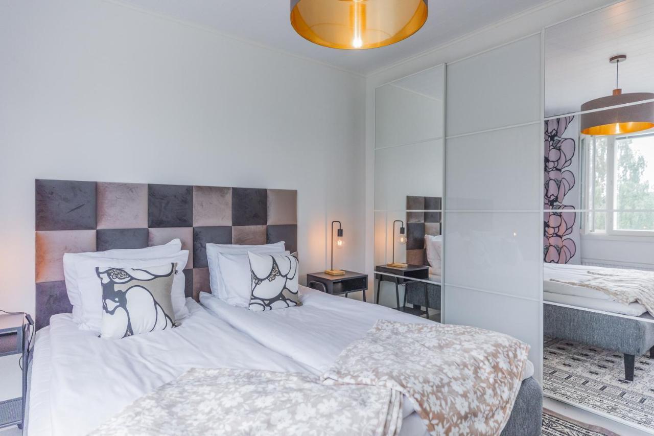 רובניימי City Holiday Apartments 2 מראה חיצוני תמונה